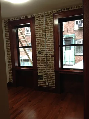 Rented by International Property Services LLC | media 9