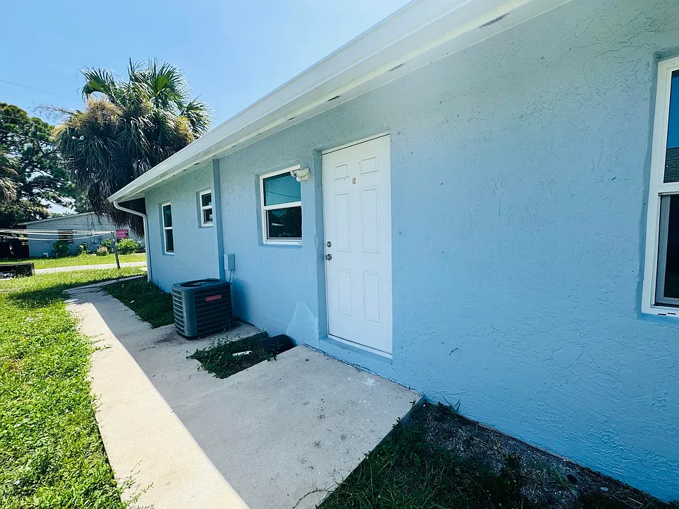 1207 Avenue K #B