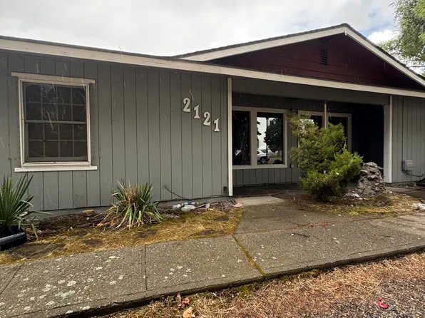 2121 N Harvard Rd APT A, Liberty Lake, WA 99019
