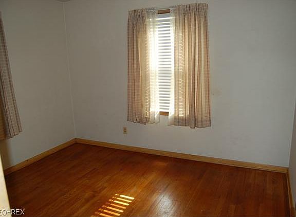 5th image of 111 S Belle Vista Ave