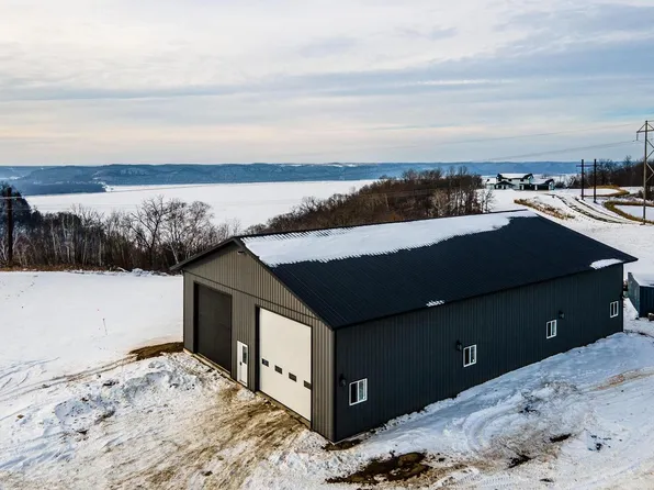 N123 ECKERT LANE, Genoa, WI 54632