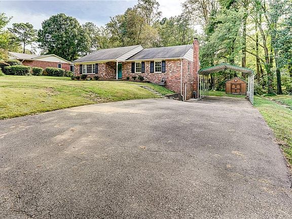 3rd image of 9125 Redington Dr