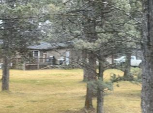 8677 Harpold Rd, Klamath Falls, OR 97603