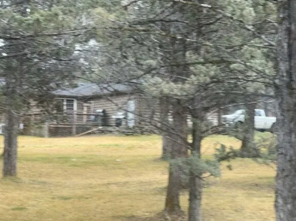 8677 Harpold Rd, Klamath Falls, OR 97603