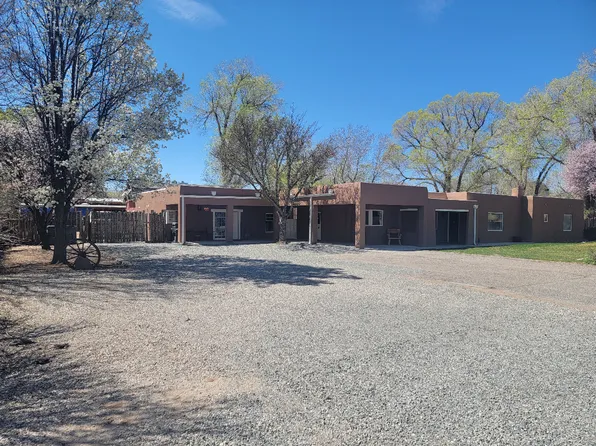630 Pueblo Solano Rd NW #1, Albuquerque, NM 87107