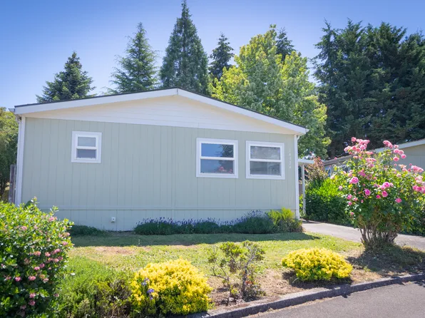 14924 S Blue Vista Dr #220, Oregon City, OR 97045