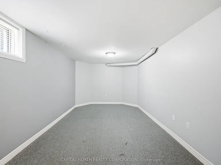 126 Marsellus Dr — Photo 27