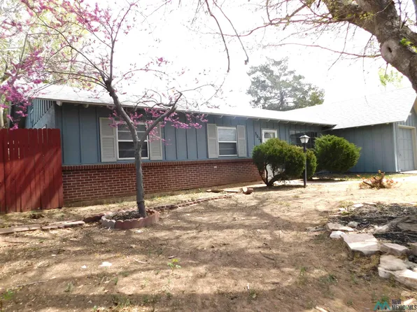 3013 Futura Dr, Roswell, NM 88201