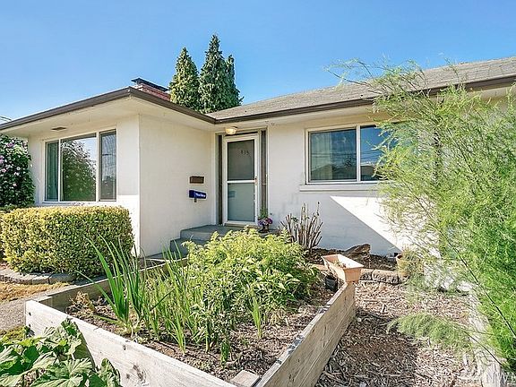 2nd image of 815 9th Ave NW