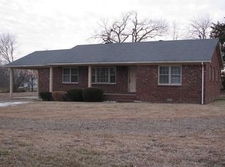 83 W Grove Dr, Murray, KY 42071