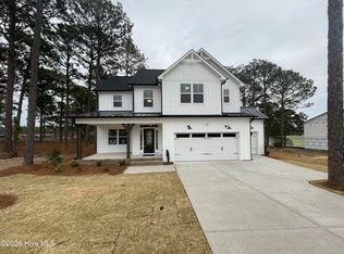 613 Watauga Ln, Aberdeen, NC 28315