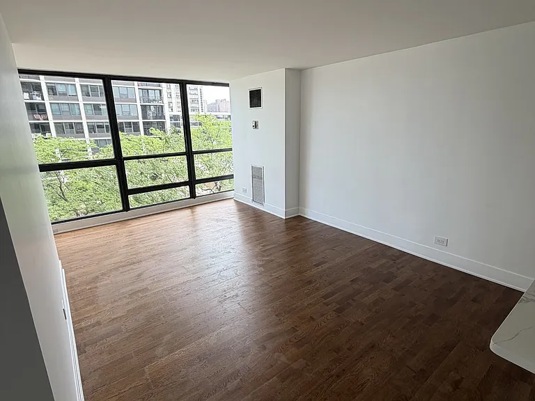 1540 N Lasalle St #403 — Photo 23
