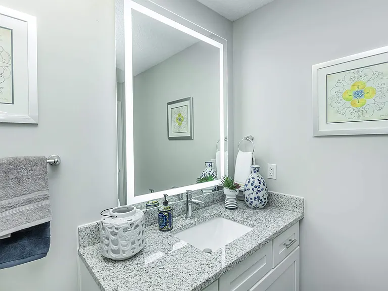 Brighton Valley Apts — Photo 28