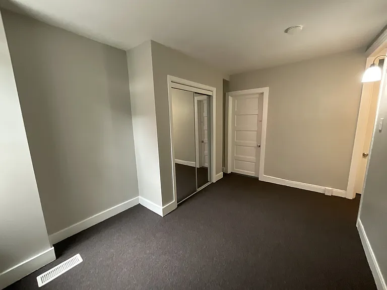 1005 Green St — Photo 7