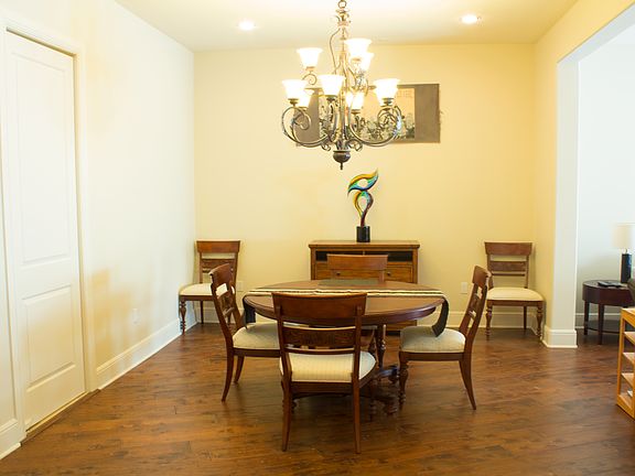 Elegant formal dining
