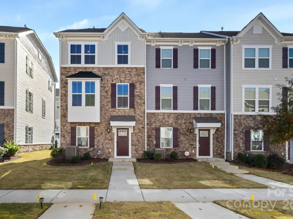 1227 Newell Towns Ln, Charlotte, NC 28262