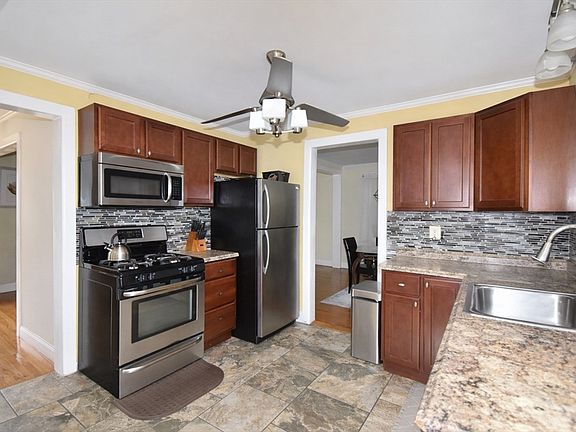 4th image of 77 Dorset St