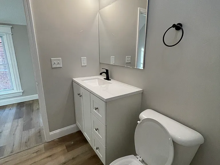 928 Fairbanks Ave — Photo 10