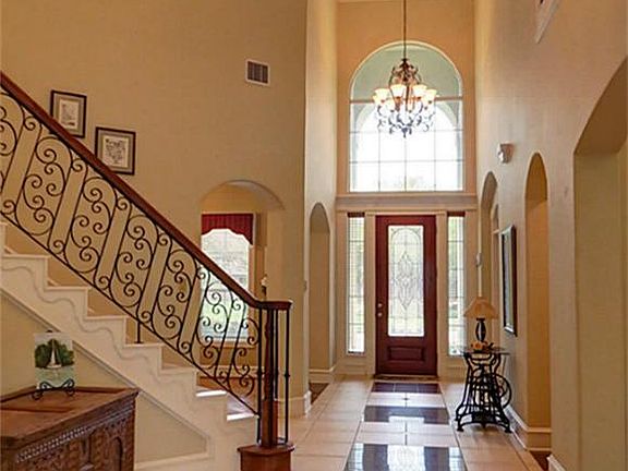 4th image of 22902 Haven Field Ct