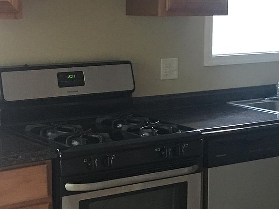 4th image of 6848 Balson Ave