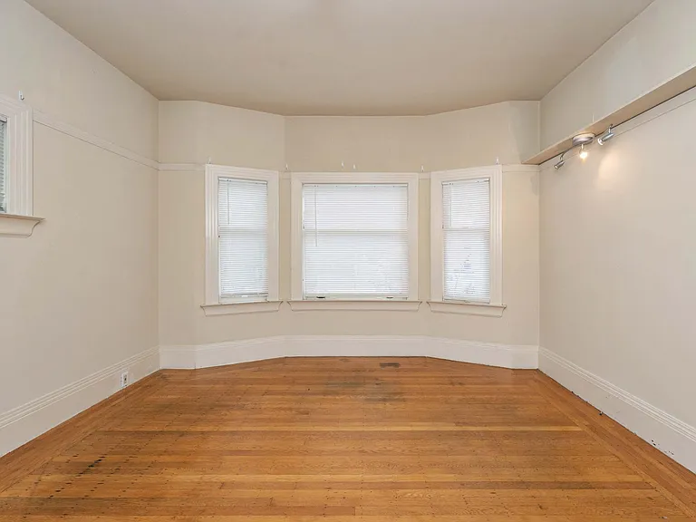 1913B Berkeley Way — Photo 27