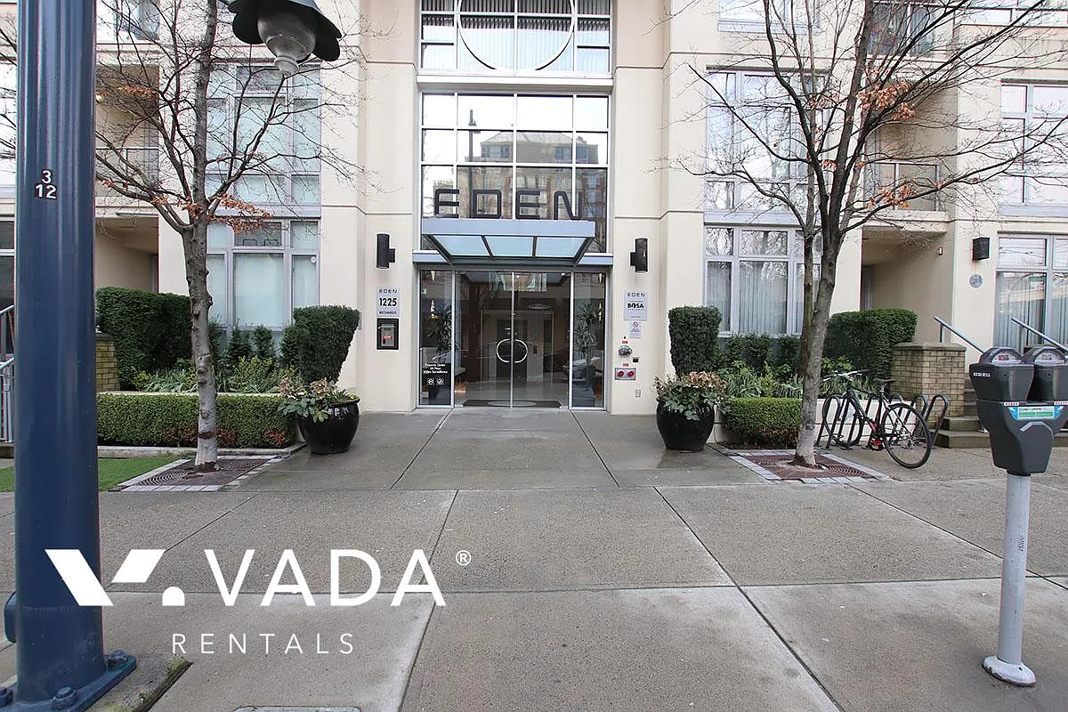 1225 Richards Street Vancouver — Photo 2