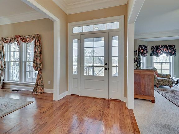 5th image of 222 Devereux Dr #0