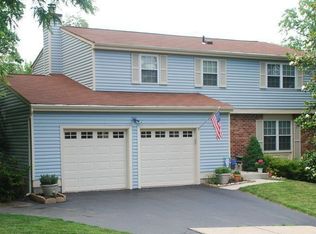 7618 Springfield Hills Dr, Springfield, VA 22153