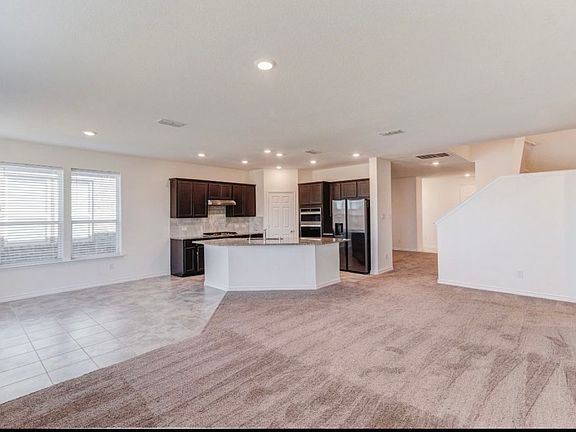 3rd image of 321 Wild Onion Ln