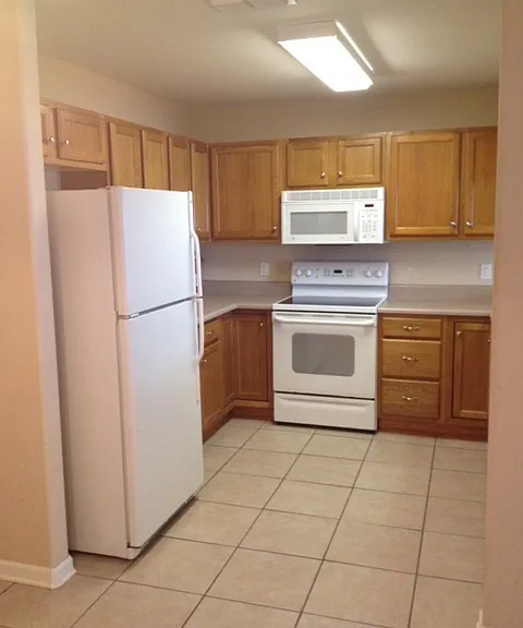 11 Guinevere Ln #B — Photo 6