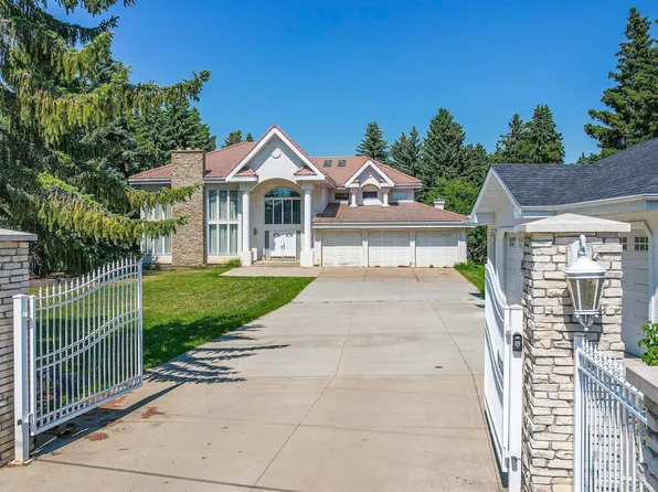 10812 5th Ave SW, Edmonton, AB T6W 1A2