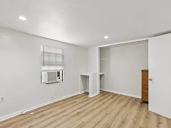 1 bed, 912 sqft, $1,000 — Photo 3