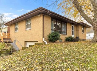 413 W Muller Rd, East Peoria, IL 61611