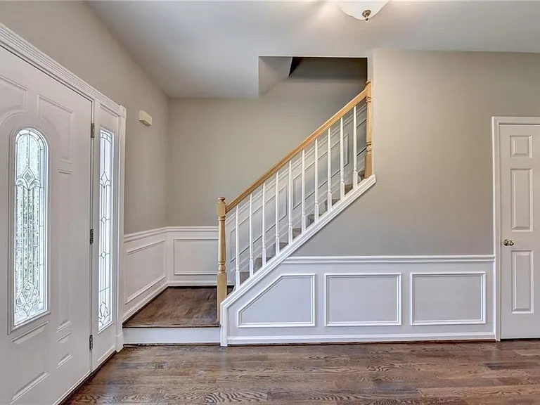 7470 Brookwood Way — Photo 3