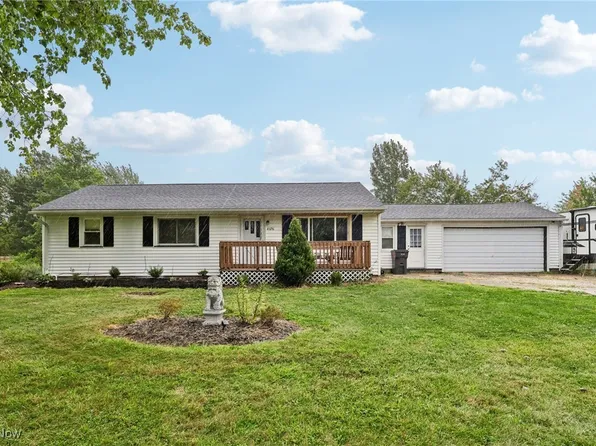 4696 Knickerbocker Cir, Ashtabula, OH 44004