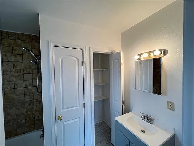 2915 Conti St — Photo 10