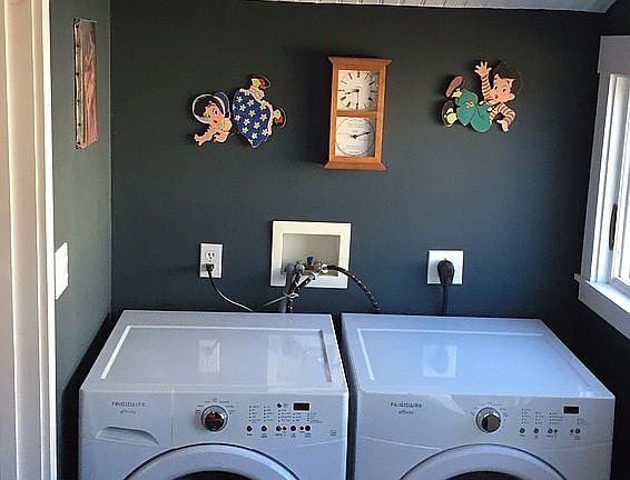 Laundry area 