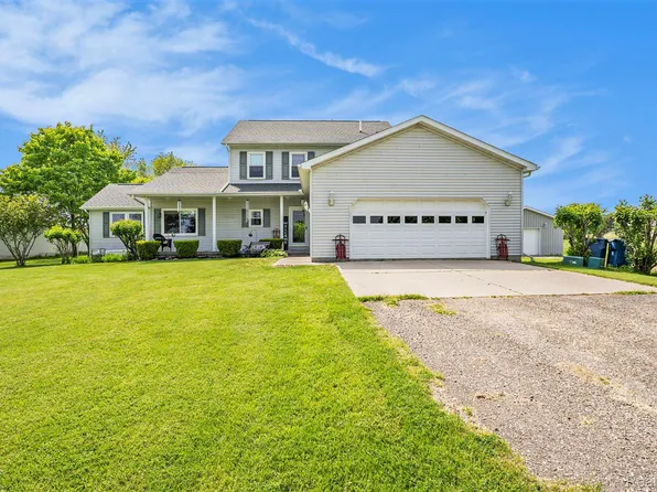 2076 Nichols Rd, Lennon, MI 48449