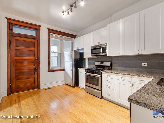 2nd image of 924 N Winchester Ave APT 1F