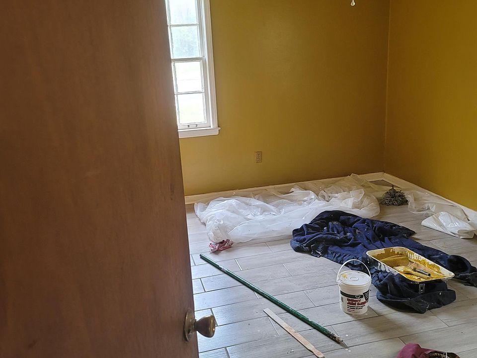 2nd image of 3835 Walnut Creek Cv
