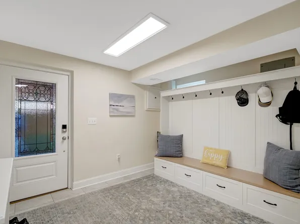 6323 Langston Blvd, Arlington, VA 22205