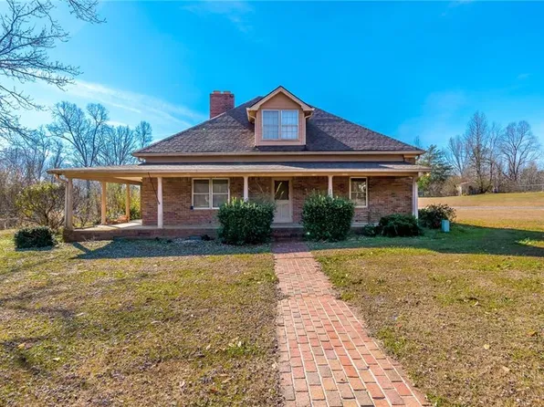 5705 Wade Whelchel Rd, Murrayville, GA 30564