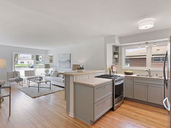 2nd image of 6315 Xerxes Ave S #10525623
