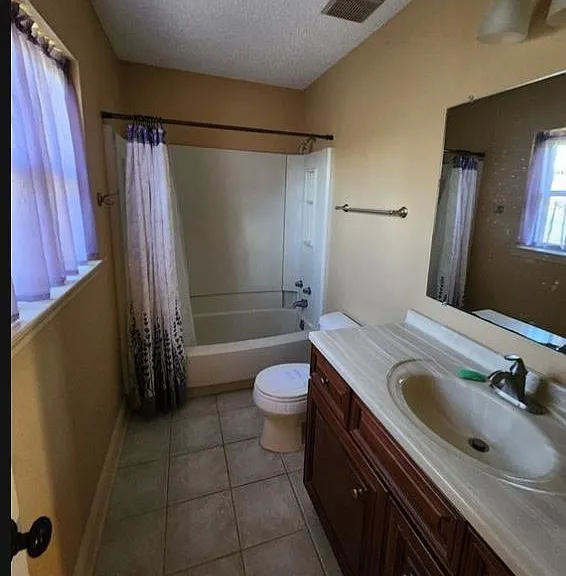 1801 Lafitte St — Photo 7