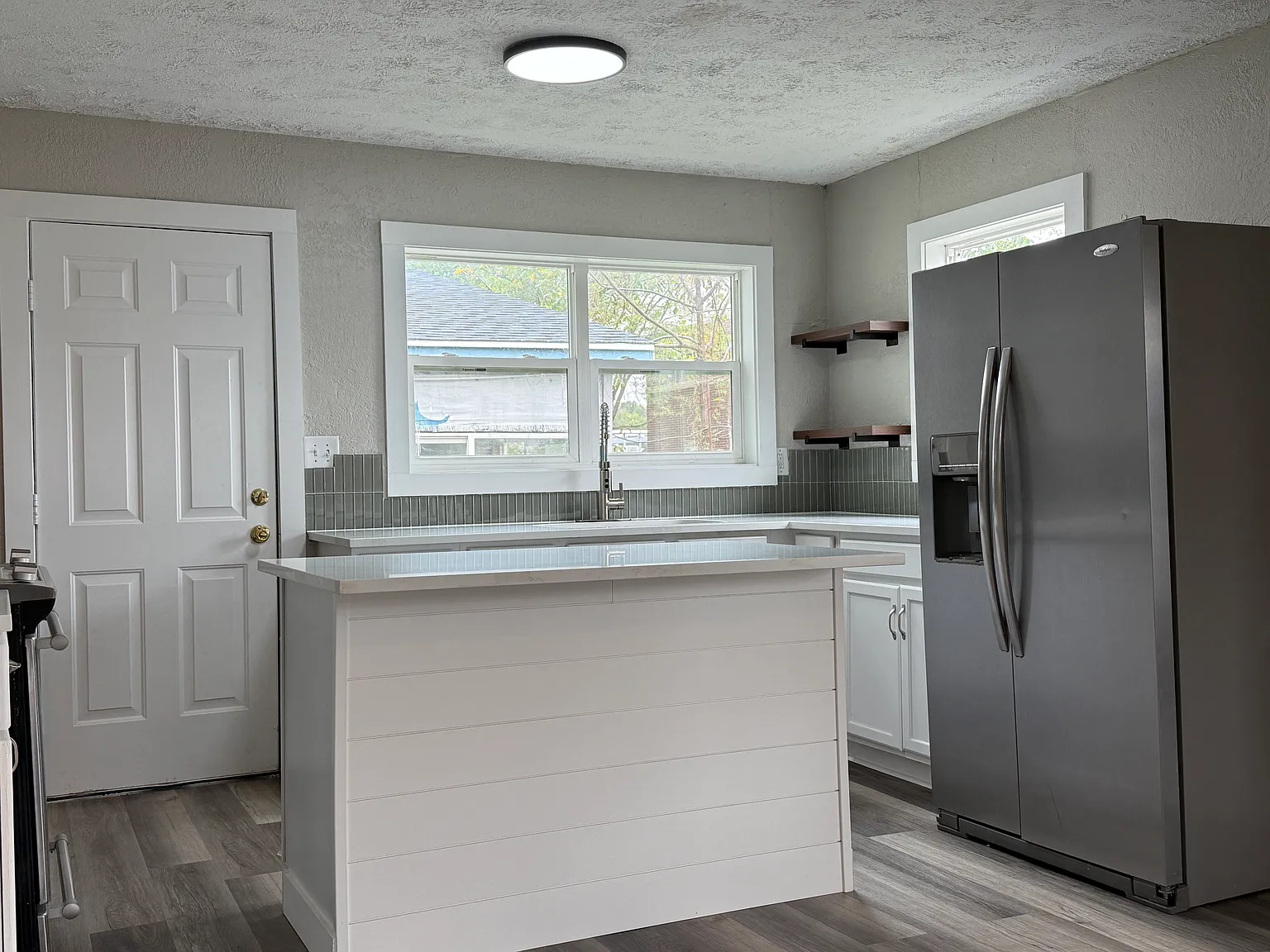 3 bed, 1248 sqft, $1,780 — Photo 4