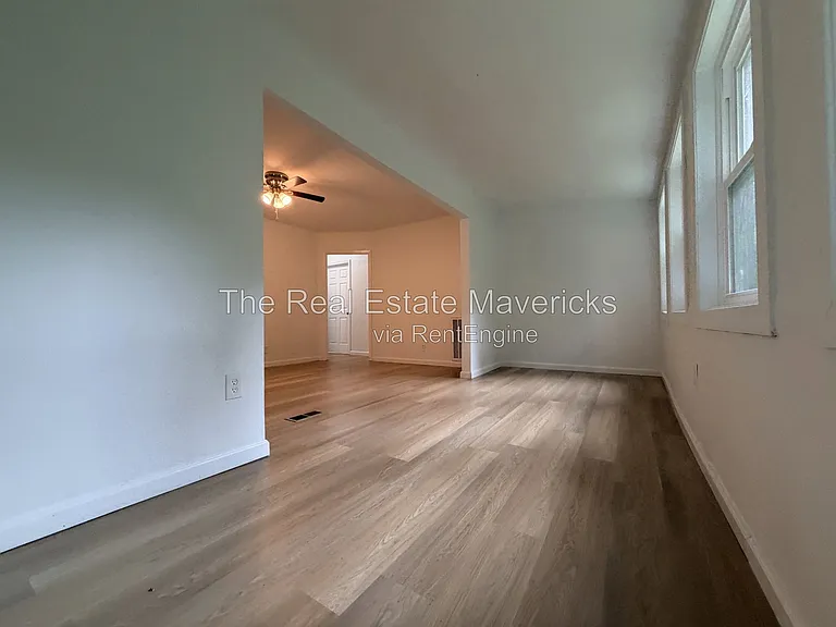 128 Phillips Hollow Rd — Photo 11