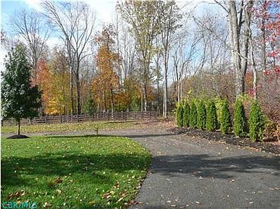 2nd image of 5559 Whispering Ridge Dr