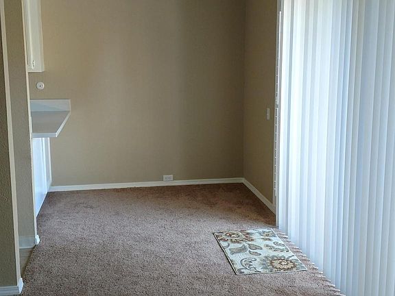 5th image of 879 Woodside Ln E Unit 3