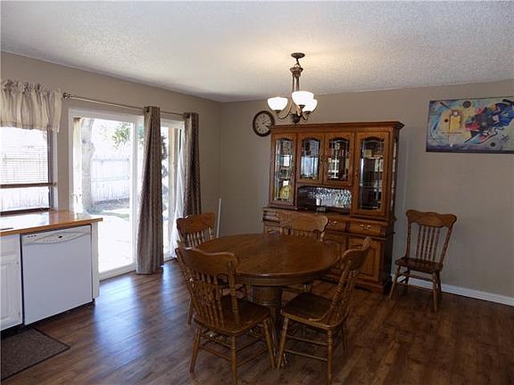 3rd image of 749 Middle Cove Dr