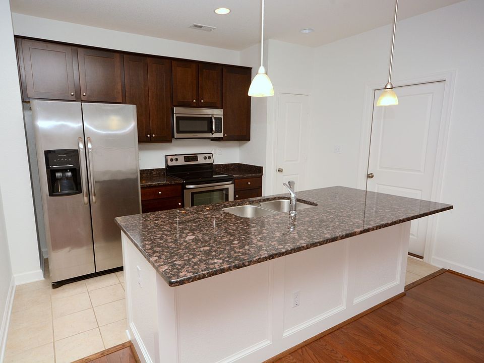 1st image of 456 Abelia Way